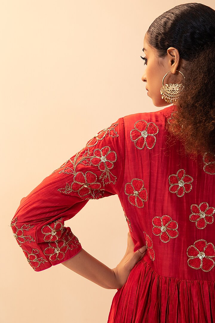 Red Cotton Silk Embroidered Crinkled Wedding Anarkali Set by SVASTIH at Pernia's Pop Up Shop