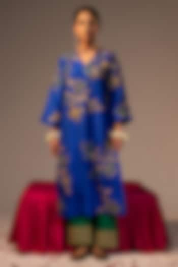 Blue Pure Silk Sequins & 3D Floral Embroidered Kurta Set by SVASTIH at Pernia's Pop Up Shop