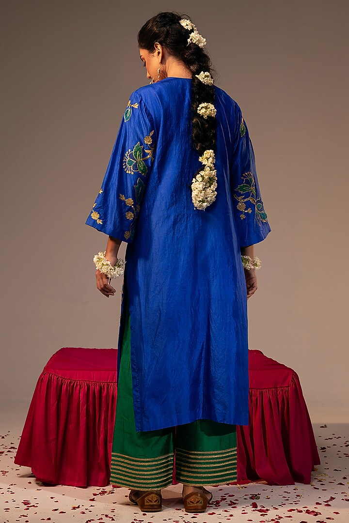 Blue Pure Silk Sequins & 3D Floral Embroidered Kurta Set by SVASTIH at Pernia's Pop Up Shop