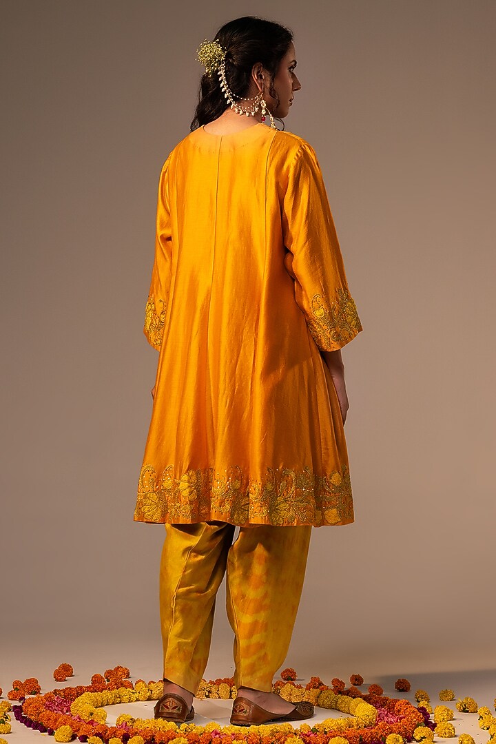 Orange Silk Chanderi Sequins & 3D Floral Embroidered Tunic Set by SVASTIH at Pernia's Pop Up Shop