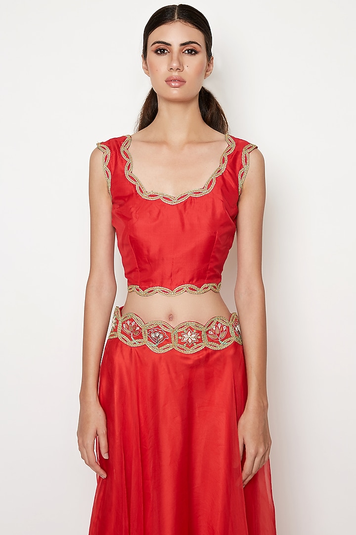 Red Embroidered Wedding Lehenga Set With Cape by Swati Vijaivargie at Pernia's Pop Up Shop