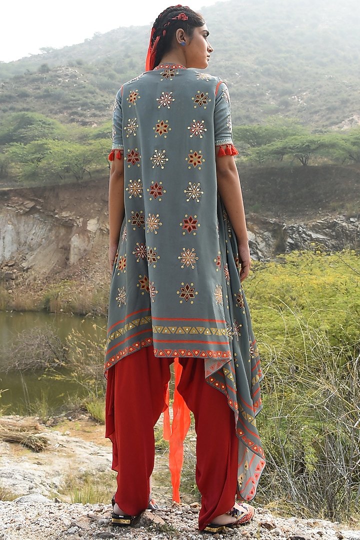 Grey Embroidered Pant Set by Swati Vijaivargie at Pernia's Pop Up Shop