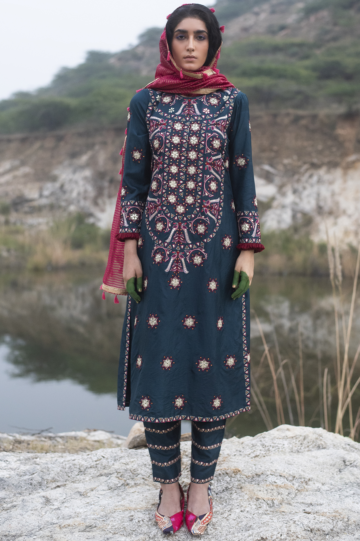 Teal Blue Embroidered Kurta Set by Swati Vijaivargie at Pernia's Pop Up Shop