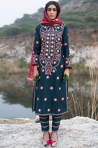 Teal Blue Embroidered Kurta Set by Swati Vijaivargie