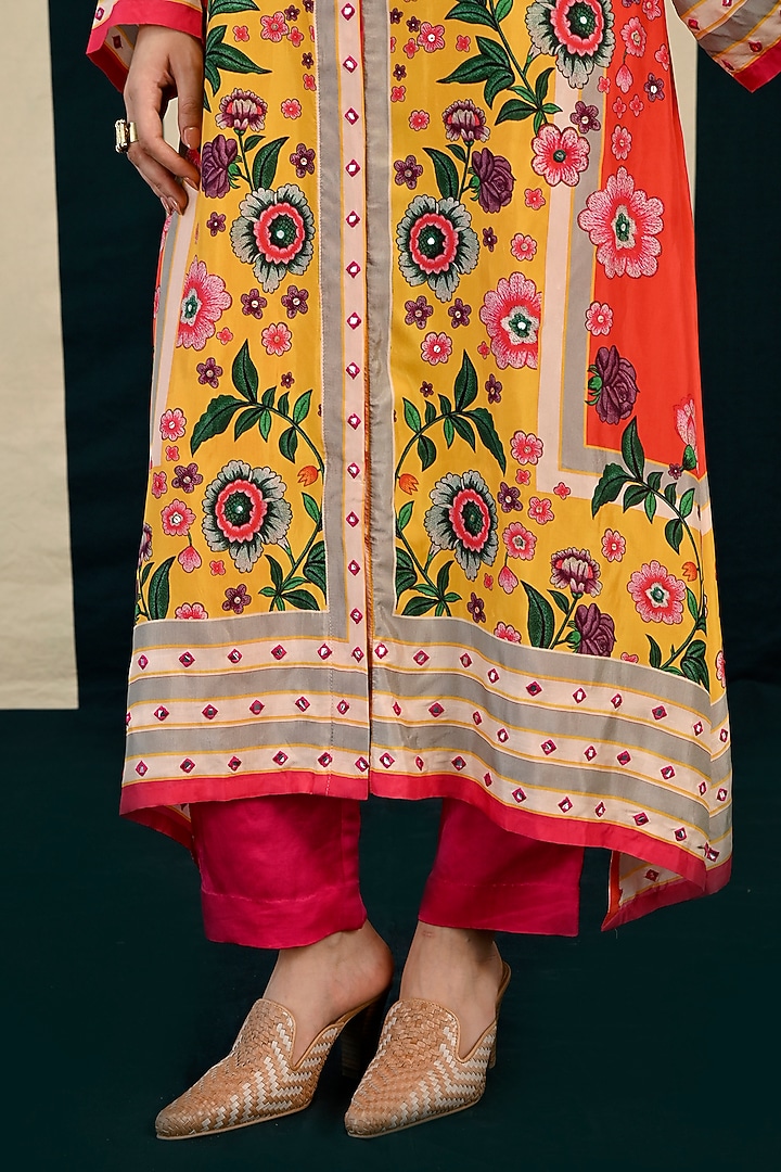 Mustard & Red Habutai Silk Mirror Work Kurta Set by Swati Vijaivargie at Pernia's Pop Up Shop