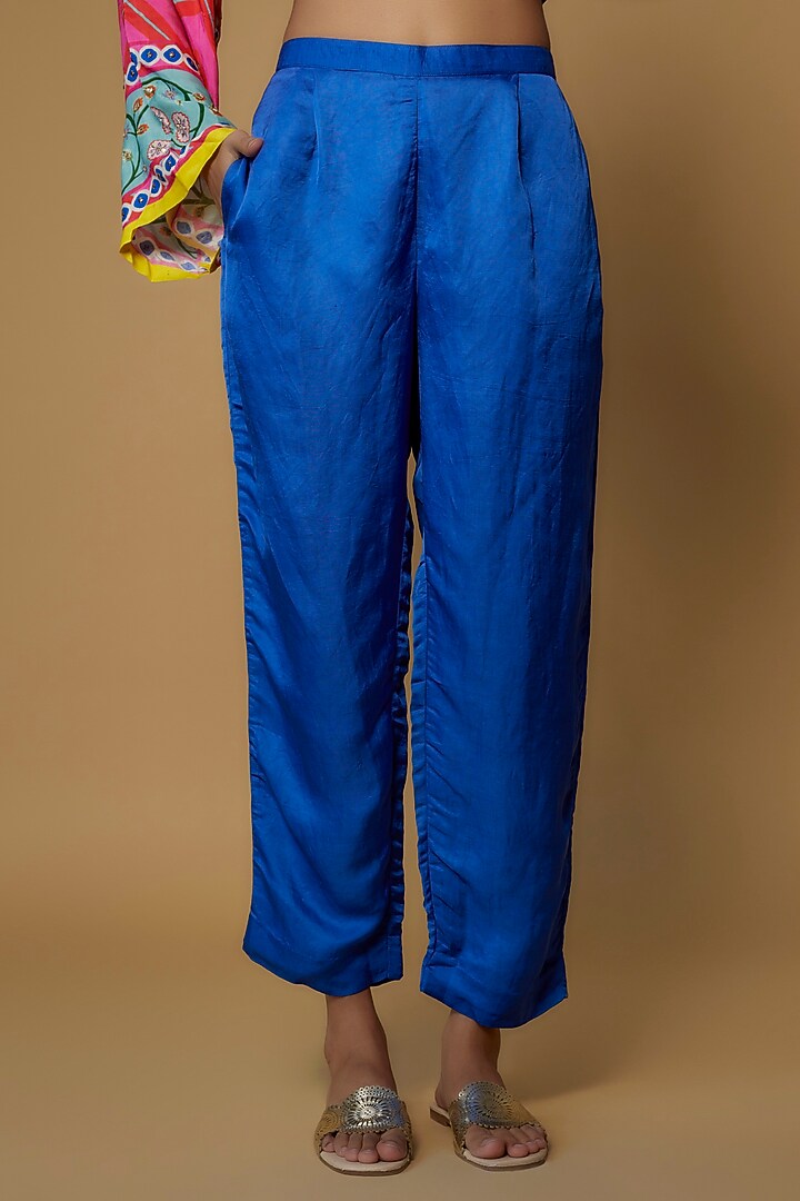 Multi-Colored Silk Hand Embroidered Kurta Set by Swati Vijaivargie at Pernia's Pop Up Shop