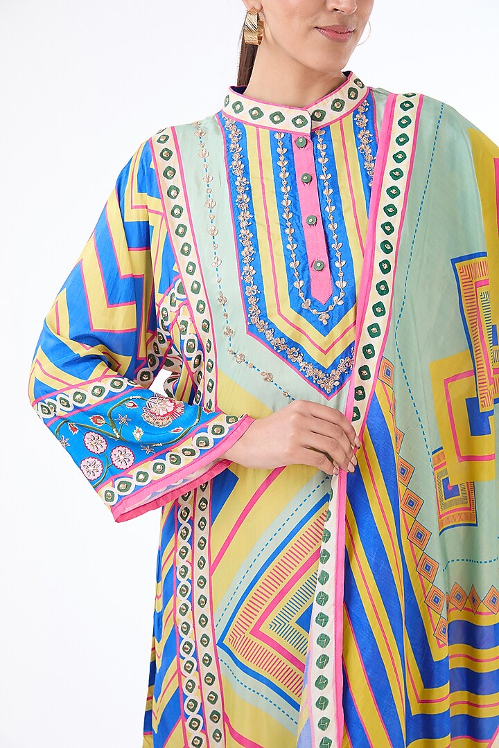 Blue Habutai Silk Digital Printed & Hand Embroidered Kurta Set by Swati Vijaivargie at Pernia's Pop Up Shop
