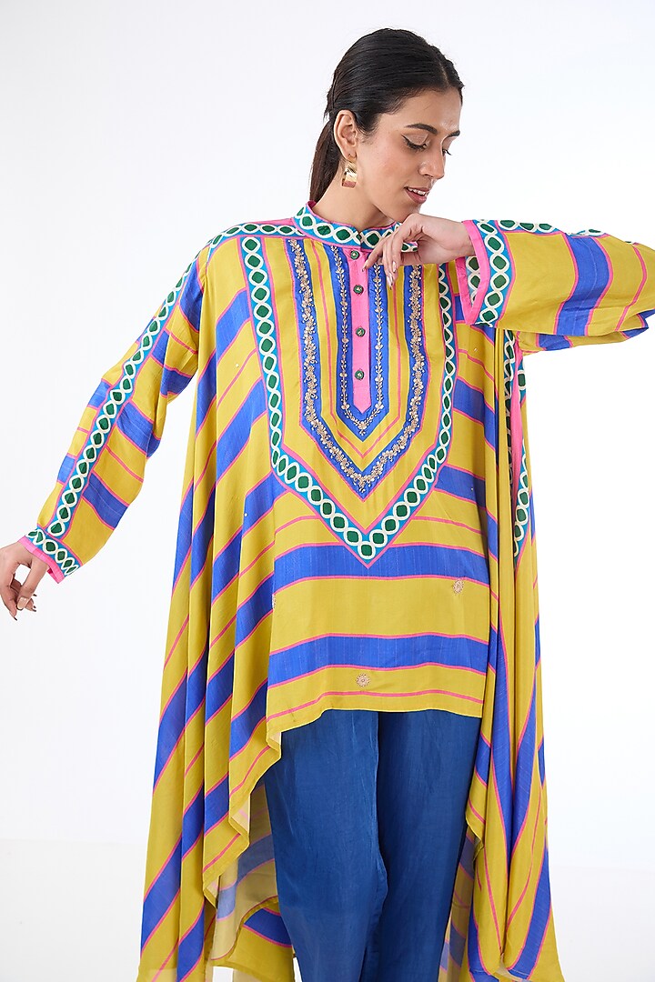Blue & Yellow Habutai Silk Digital Printed Cape Set by Swati Vijaivargie at Pernia's Pop Up Shop