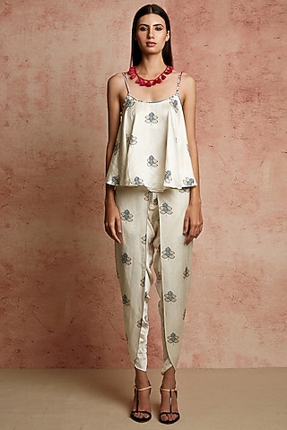Ivory Dhoti Pants With Butti Detailing by Swati Vijaivargie