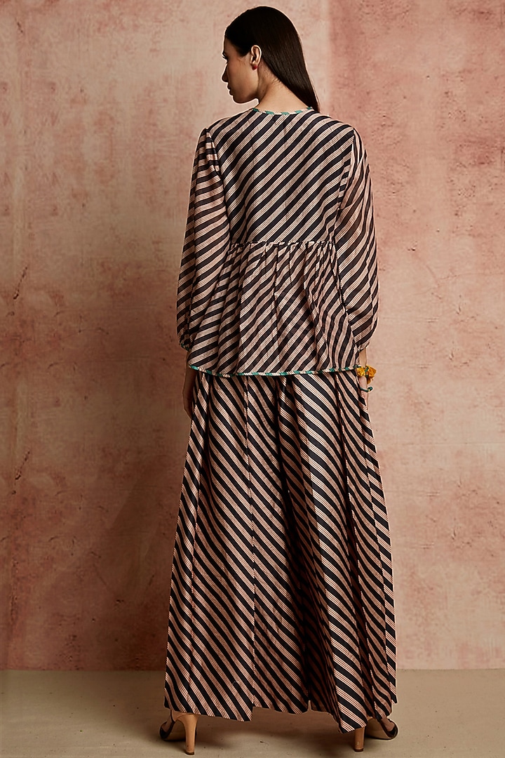 Black Printed Pleated Pants by Swati Vijaivargie at Pernia's Pop Up Shop