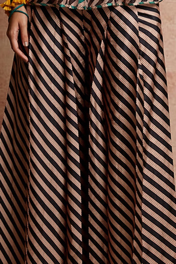 Black Printed Pleated Pants by Swati Vijaivargie at Pernia's Pop Up Shop
