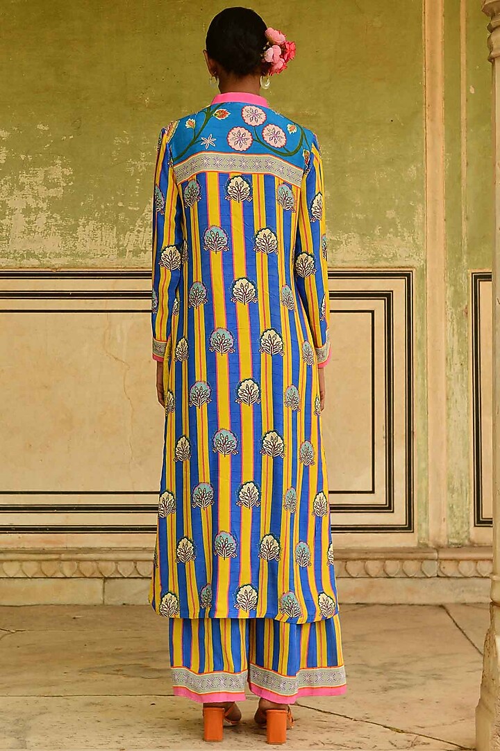 Multi-Colored Silk Printed Kurta Set by Swati Vijaivargie at Pernia's Pop Up Shop