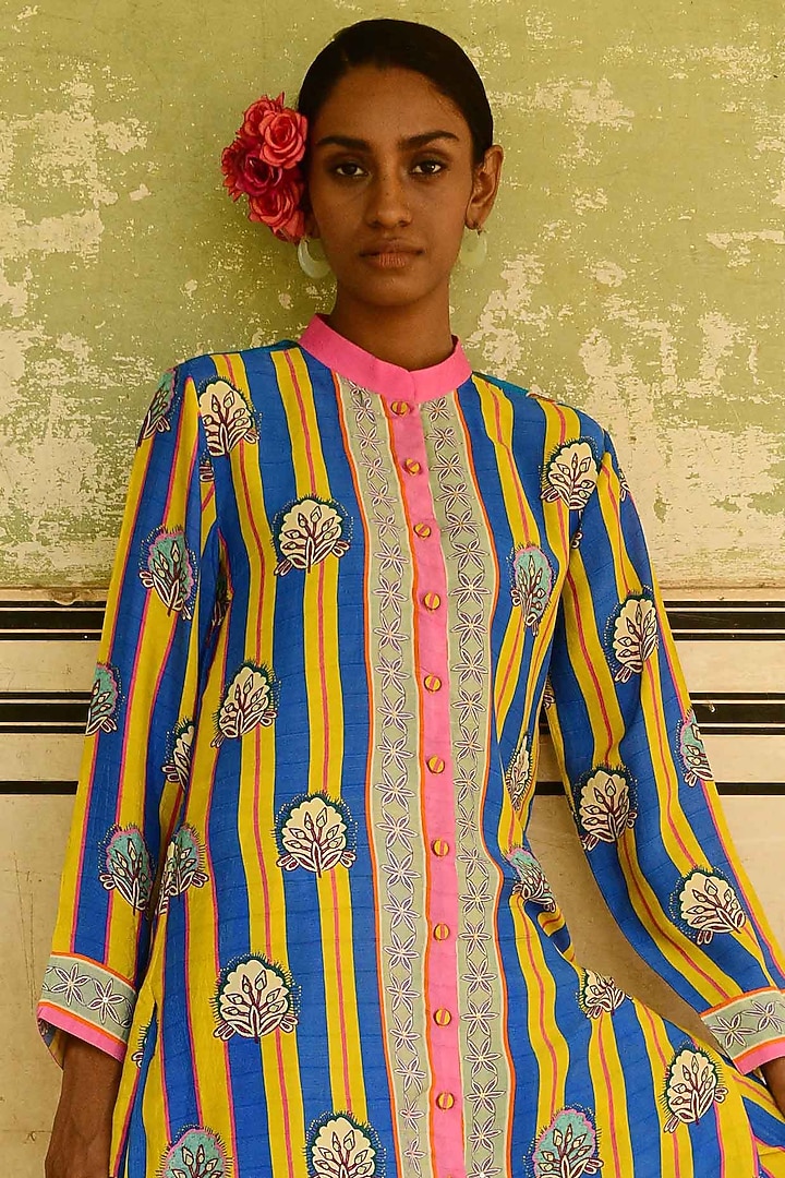 Multi-Colored Silk Printed Kurta Set by Swati Vijaivargie at Pernia's Pop Up Shop