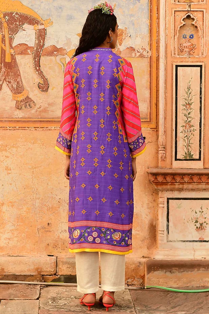 Multi-Colored Silk Printed Kurta Set by Swati Vijaivargie at Pernia's Pop Up Shop