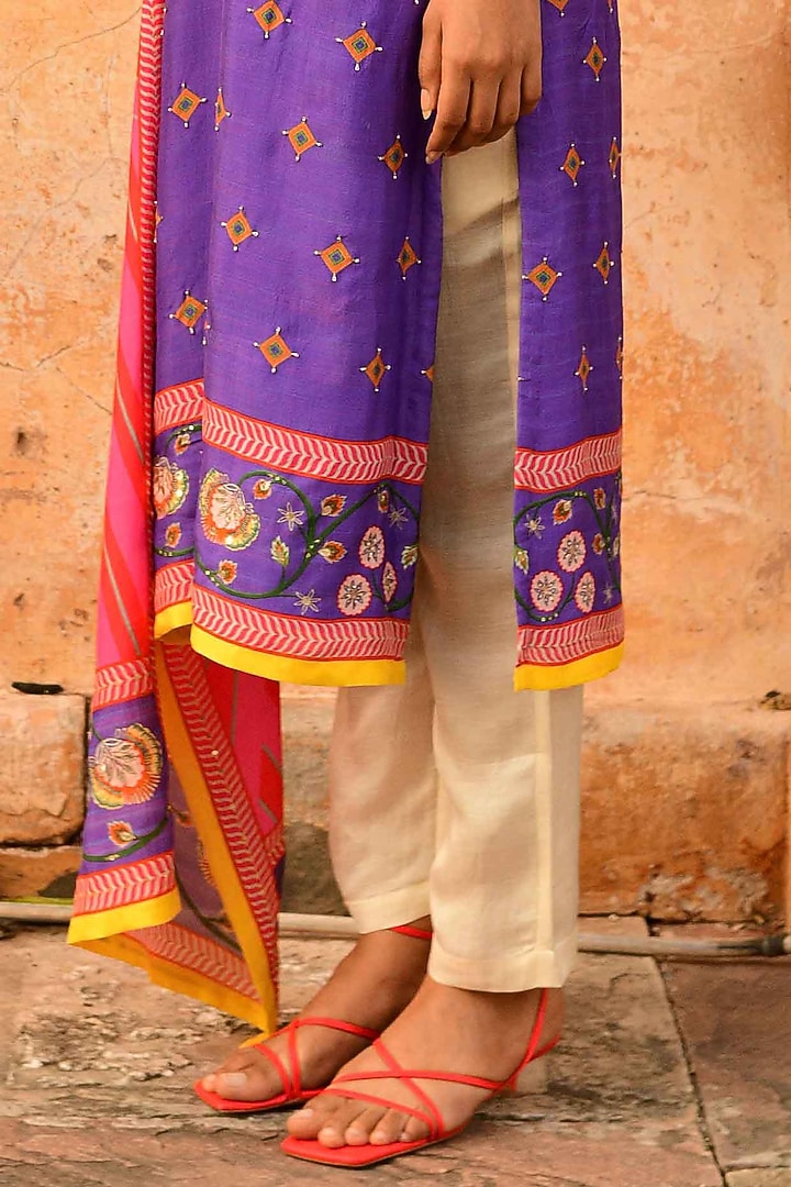 Multi-Colored Silk Printed Kurta Set by Swati Vijaivargie at Pernia's Pop Up Shop