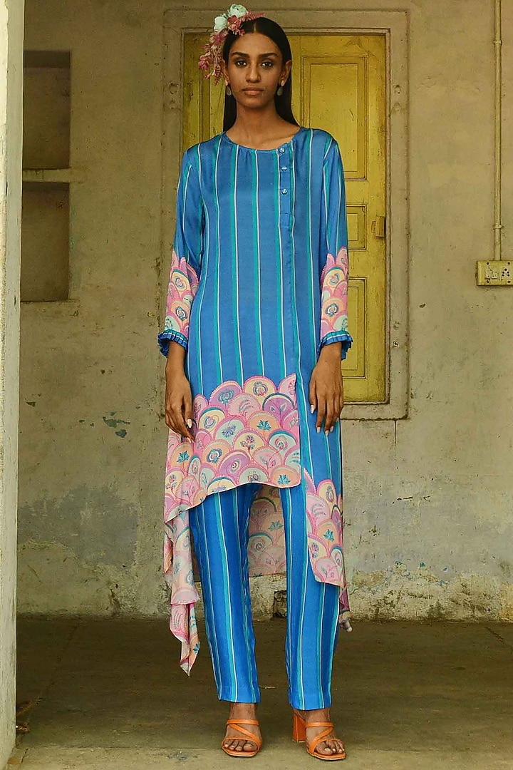 Blue Silk Printed Asymmetrical Tunic Set by Swati Vijaivargie at Pernia's Pop Up Shop