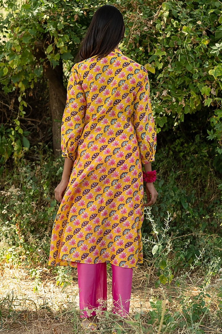 Yellow Printed Flared Kurta Set by Swati Vijaivargie at Pernia's Pop Up Shop