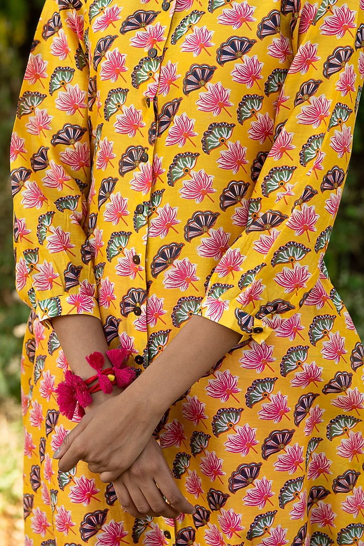 Yellow Printed Flared Kurta Set by Swati Vijaivargie at Pernia's Pop Up Shop