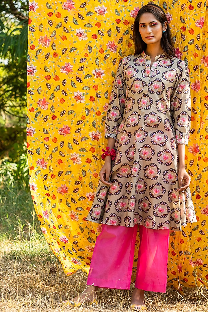 Beige & Pink Printed Flared Kurta Set by Swati Vijaivargie
