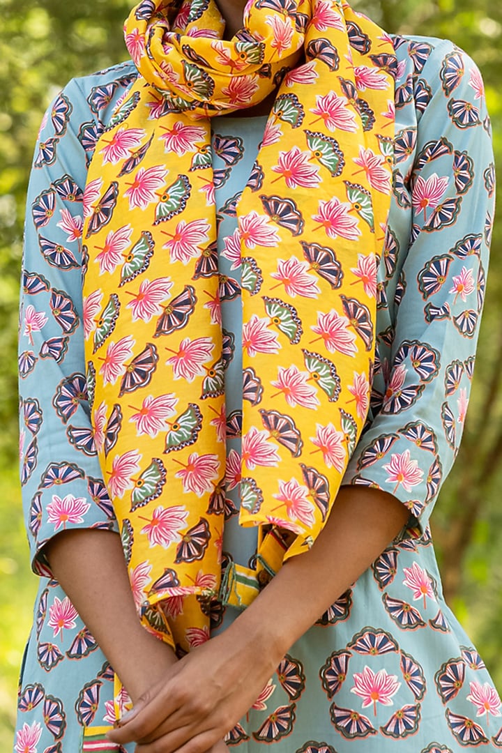 Grey Printed Kurta Set by Swati Vijaivargie at Pernia's Pop Up Shop