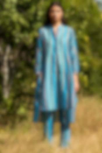 Turquoise Printed Tunic Set by Swati Vijaivargie at Pernia's Pop Up Shop