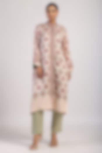 Ivory Satin Straight Kurta Set by Swati Vijaivargie at Pernia's Pop Up Shop