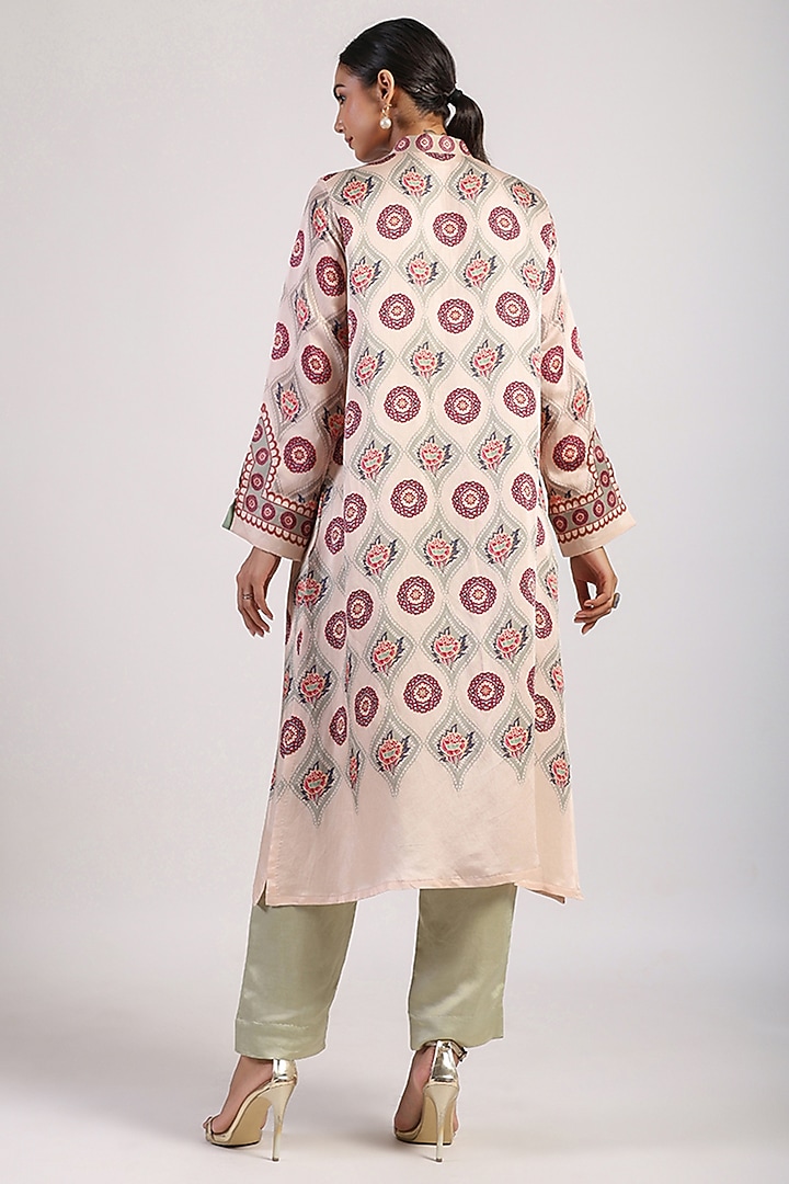 Ivory Satin Straight Kurta Set by Swati Vijaivargie at Pernia's Pop Up Shop