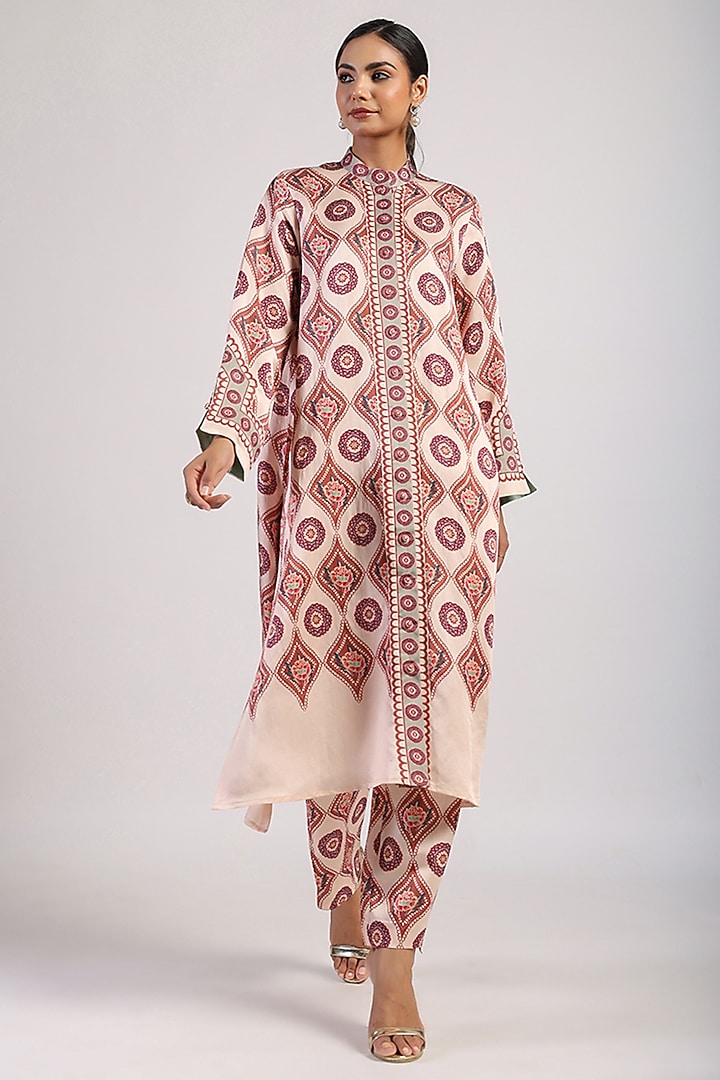 Ivory & Brown Satin Straight Kurta Set by Swati Vijaivargie at Pernia's Pop Up Shop