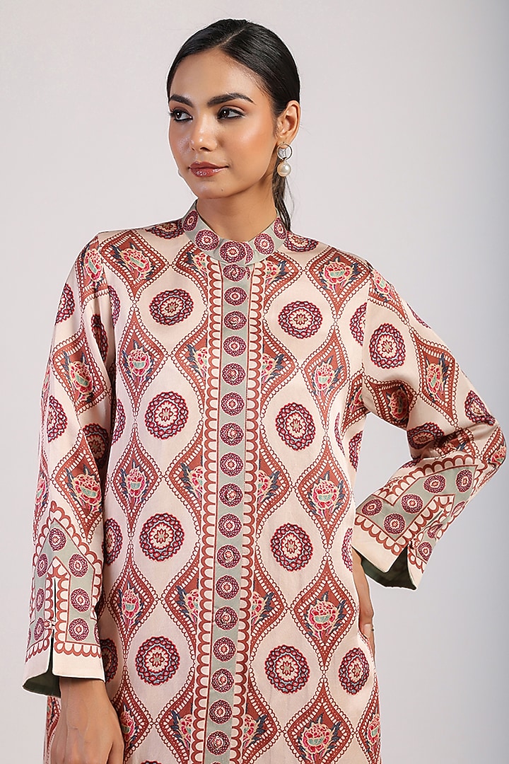 Ivory & Brown Satin Straight Kurta Set by Swati Vijaivargie at Pernia's Pop Up Shop