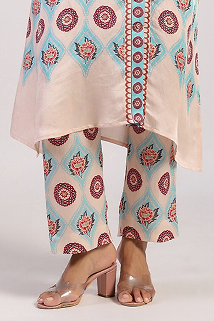 Ivory & Aqua Satin Straight Kurta Set by Swati Vijaivargie at Pernia's Pop Up Shop