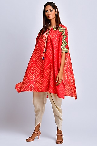 Orange Printed Kaftan by SWATI VIJAIVARGIE