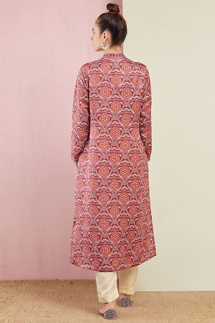 Blush Pink Embroidered Kurta With Pants by Swati Vijaivargie at Pernia's Pop Up Shop