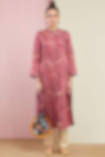 Blush Pink Peacock Kurta With Pants by Swati Vijaivargie at Pernia's Pop Up Shop