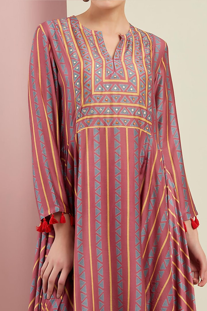 Blush Pink Asymmetrical Kurta With Pants by Swati Vijaivargie at Pernia's Pop Up Shop