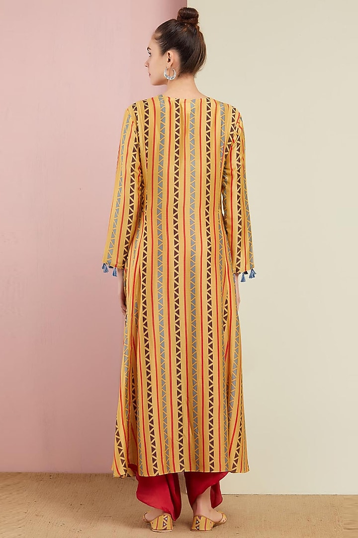 Yellow Asymmetrical Kurta With Pants by Swati Vijaivargie at Pernia's Pop Up Shop