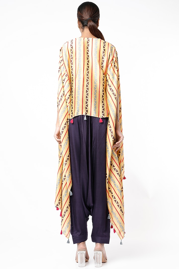 Yellow Block Printed Cape Set by Swati Vijaivargie at Pernia's Pop Up Shop