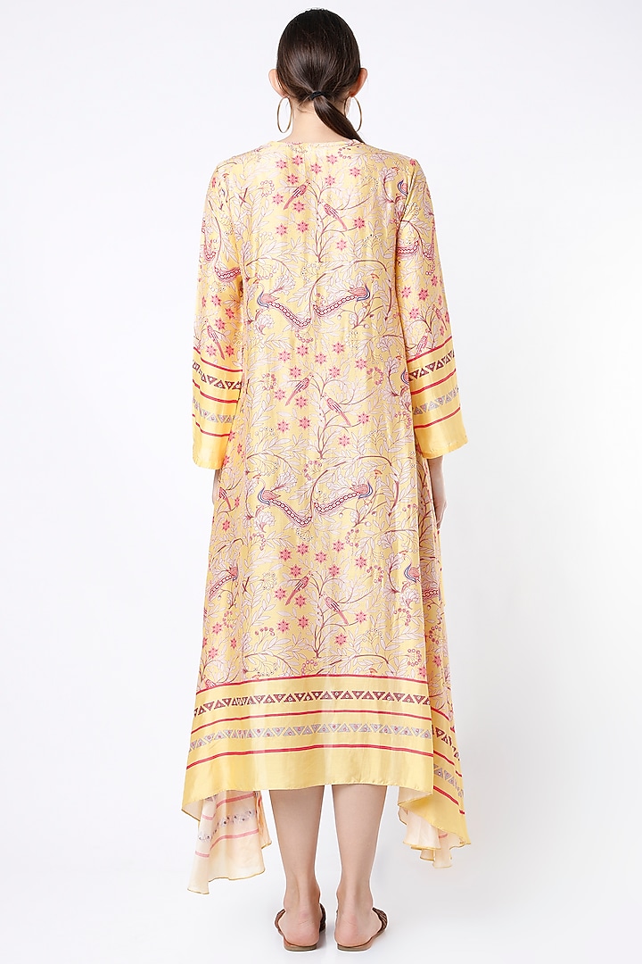 Yellow Block Printed Asymmetrical Kurta by Swati Vijaivargie at Pernia's Pop Up Shop
