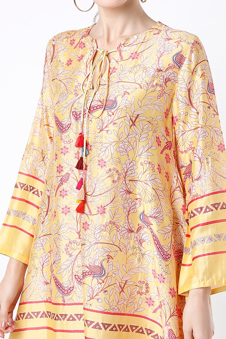 Yellow Block Printed Asymmetrical Kurta by Swati Vijaivargie at Pernia's Pop Up Shop