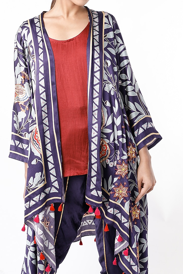 Navy Blue Printed Cape Set by Swati Vijaivargie at Pernia's Pop Up Shop