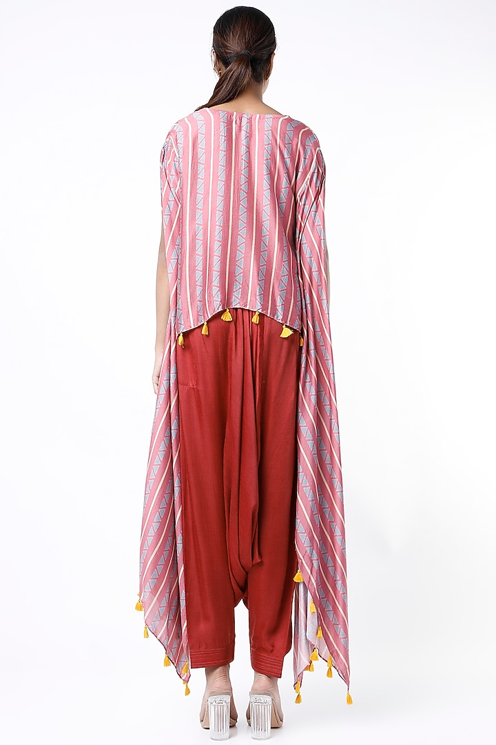 Rose Pink Block Printed Cape Set by Swati Vijaivargie at Pernia's Pop Up Shop