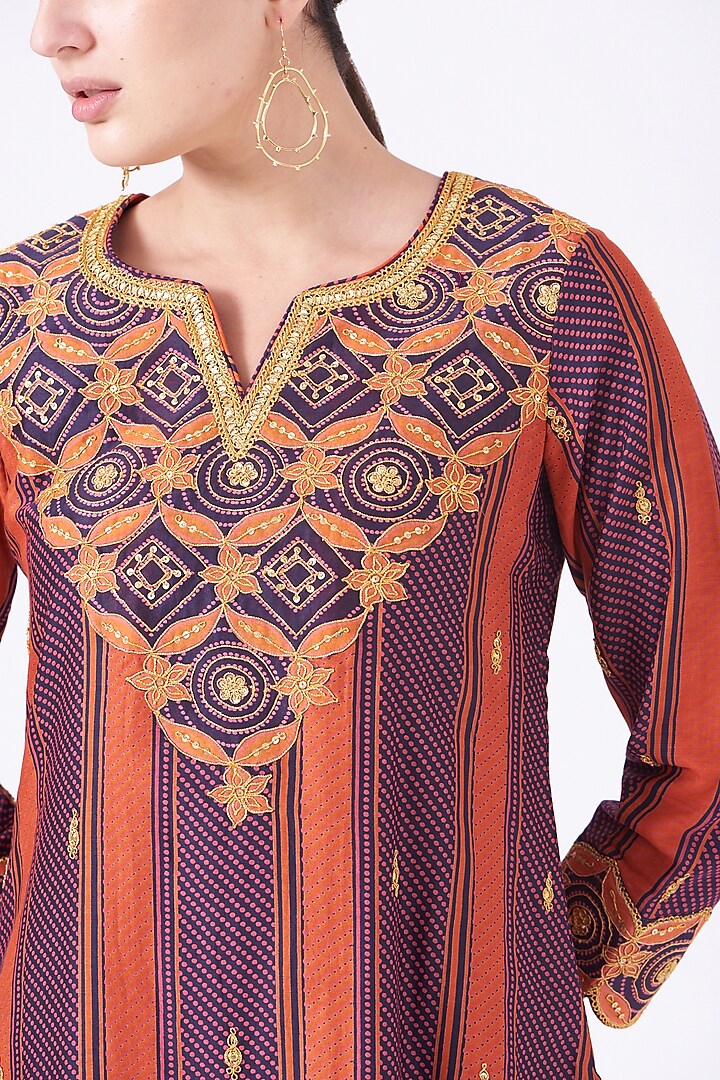 Orange Hand Embroidered Kurta Set by Swati Vijaivargie at Pernia's Pop Up Shop