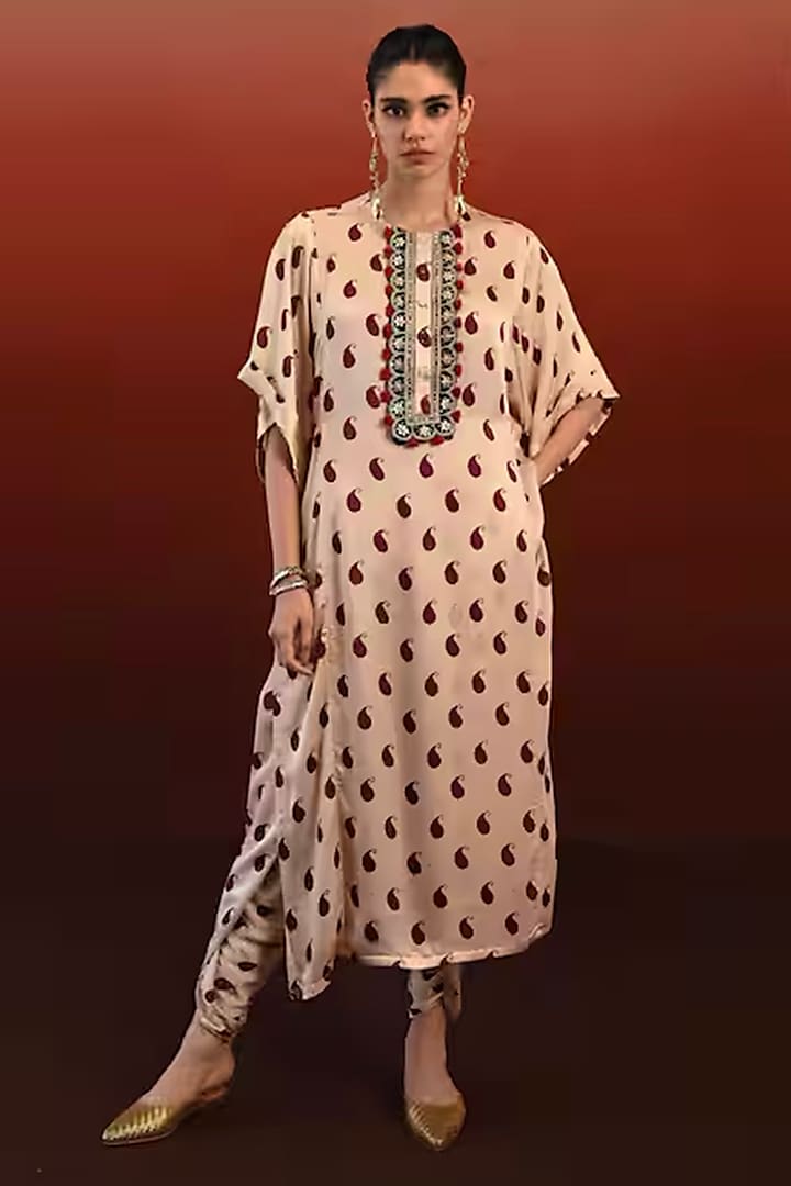 Off-White Bemberg Modal Satin Paisley Printed Kaftan Set by Swati Vijaivargie at Pernia's Pop Up Shop