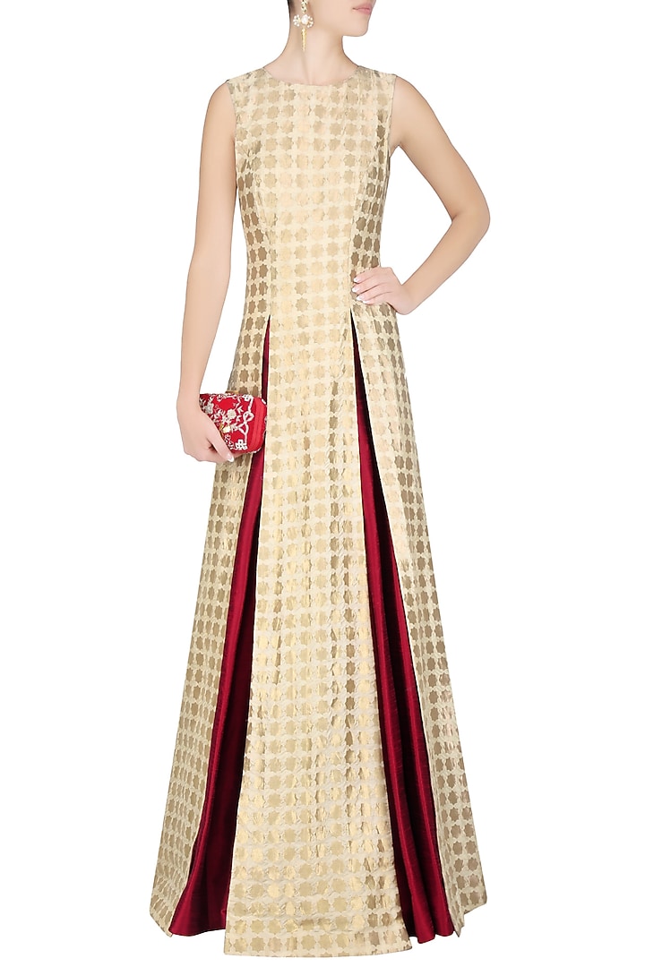 Beige star brocade high slit kurta and maroon lehenga set available only at Pernia's Pop Up Shop.