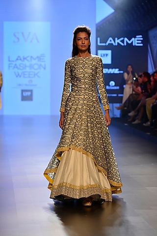 Off white and teal geometric print asymmetrical kurta by SVA BY SONAM & PARAS MODI