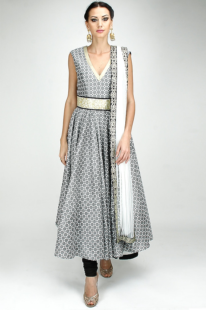 Black and white pitta and zari embroidered anarkali available only at Pernia's Pop-Up Shop.