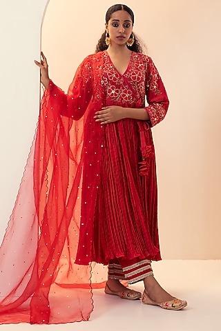 Red Cotton Silk Embroidered Crinkled Anarkali Set by SVASTIH