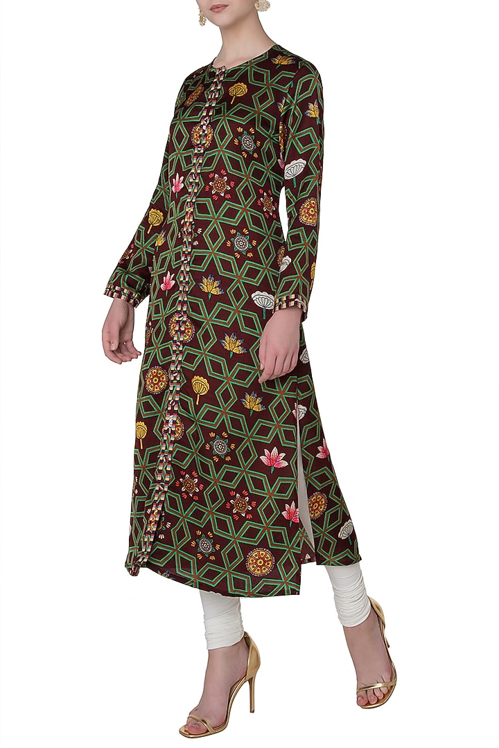Maroon printed straight kurta available only at Pernia's Pop Up Shop.