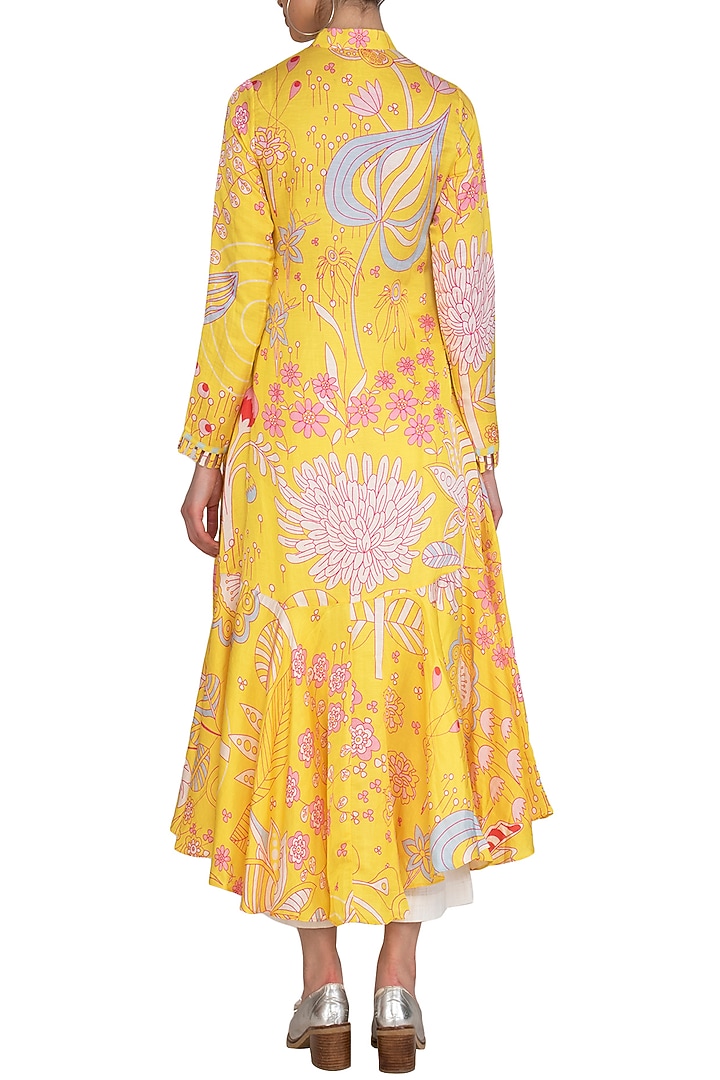 Yellow Floral Printed Tunic by Swati Vijaivargie at Pernia's Pop Up Shop