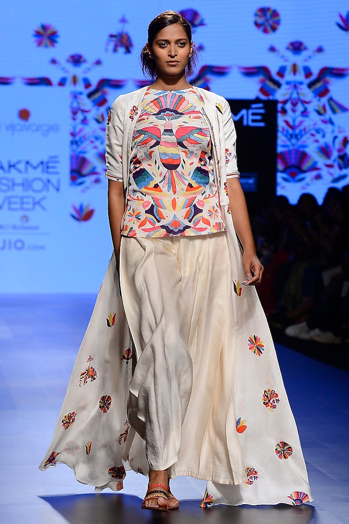 Off White Embroidered Jacket, Top and Pants Set by Swati Vijaivargie