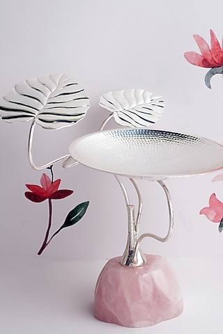 Rose Quartz & Silver Decorative Platter Stand by SwatiN
